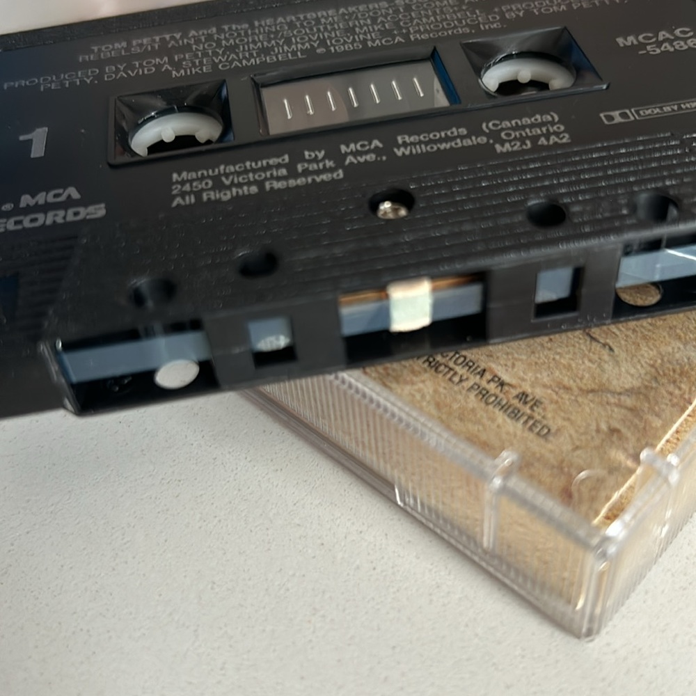 Vintage Tom Petty Cassette Tapes Into The Great Wide Open & Southern Accents - Picture 4 of 8
